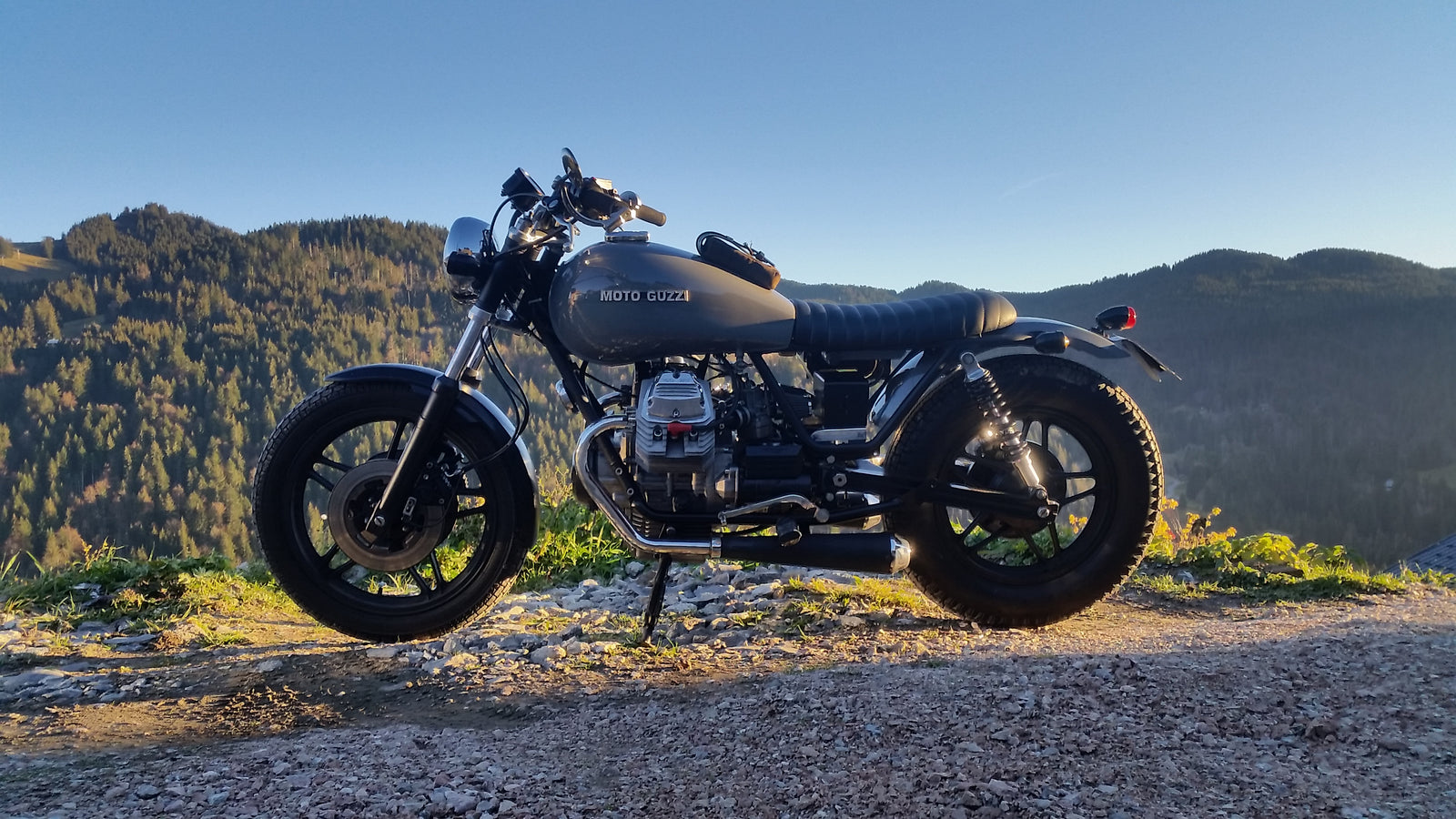 Moto Guzzi Bratstyle par Cédric