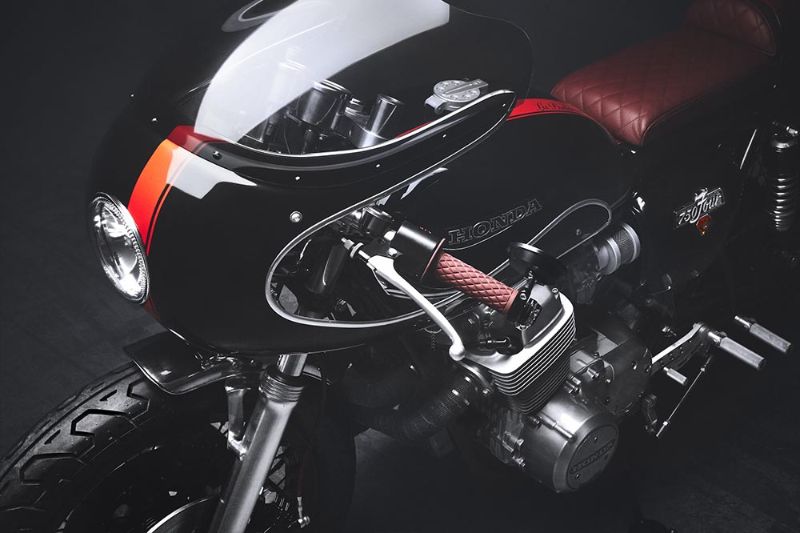 Explorer la Honda CB750 Cafe Racer Iconique : Un Classique Réinventé