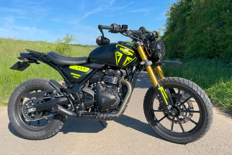 TRIUMPH SCRAMBLER 400X DE PATRICK