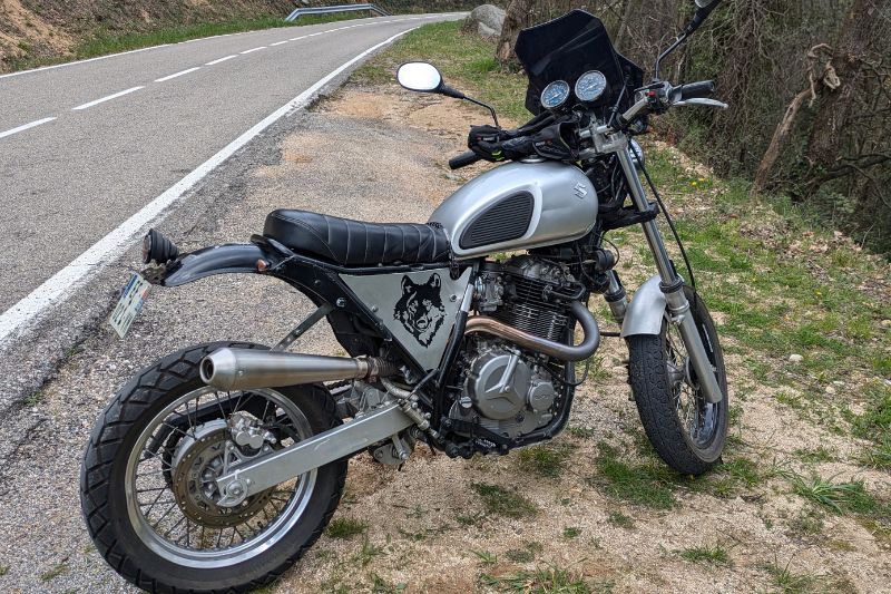 SUZUKI DR800 DE PASCAL
