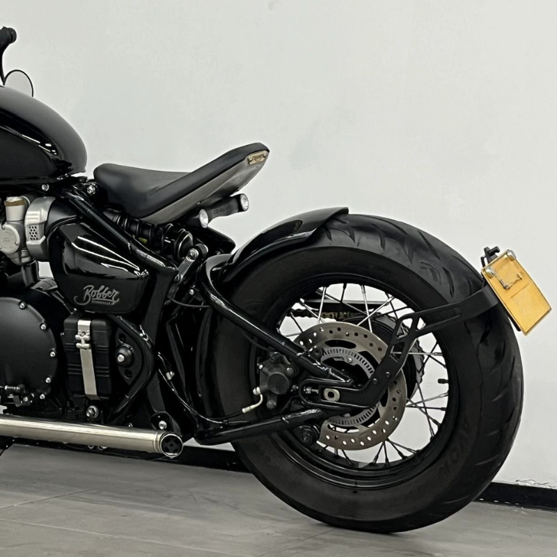 Garde Arrière Noir Court pour Triumph Bobber