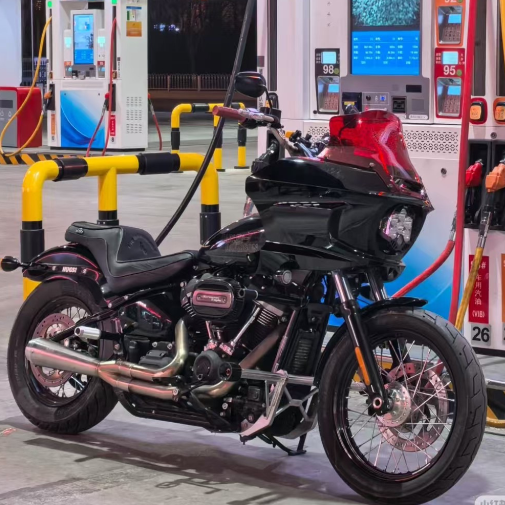 Carénage ST Club Style avec audio Harley Softail 2018+