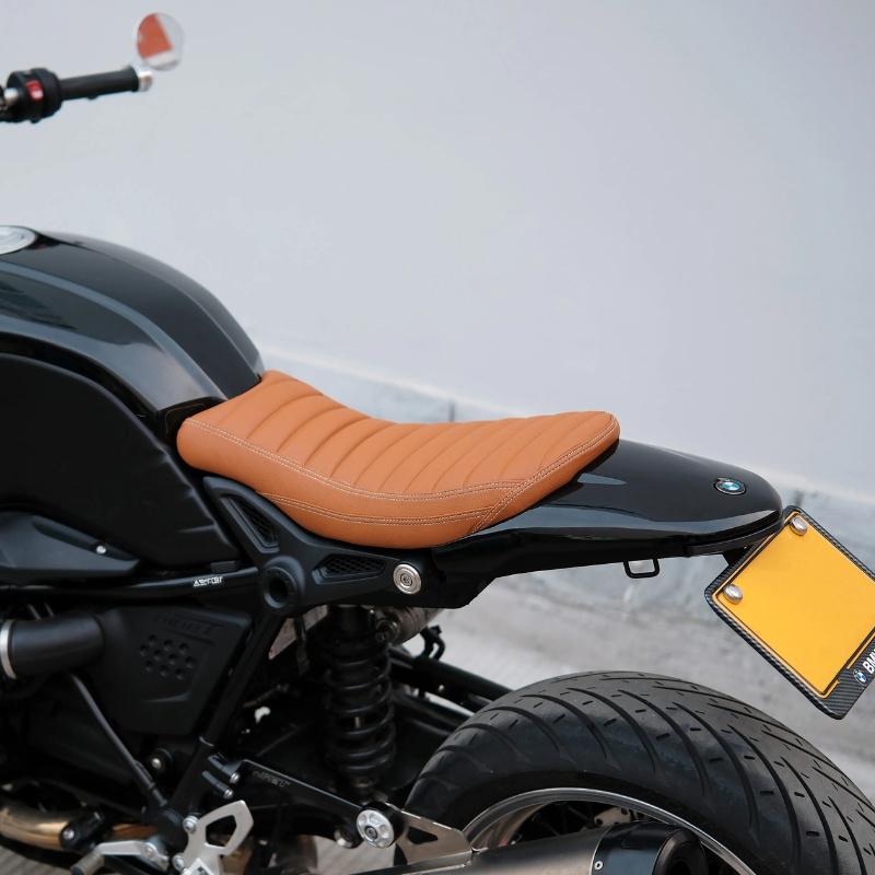 Rövid nyereg + BMW R kilenc nyeregborítás