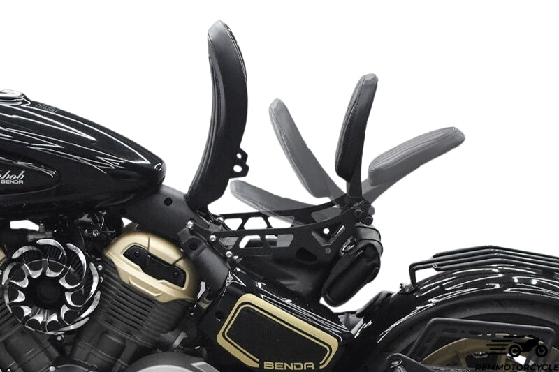 Benda Napoleon 500 Saddle -sarja sisäänvedettävällä matkustajalla