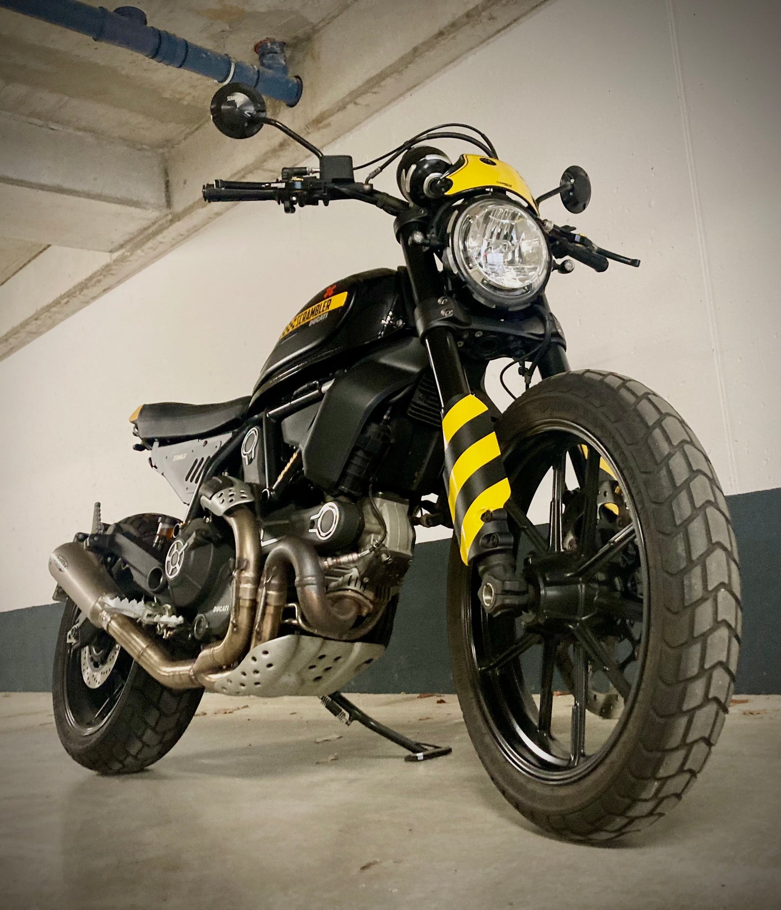 Ducati Scrambler 800 sivulevyt