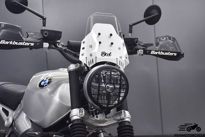 Saute vent adventure BMW RNineT