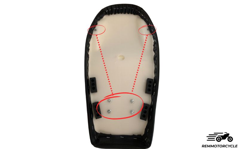 Selle Noir Scrambler Motocross Vintage