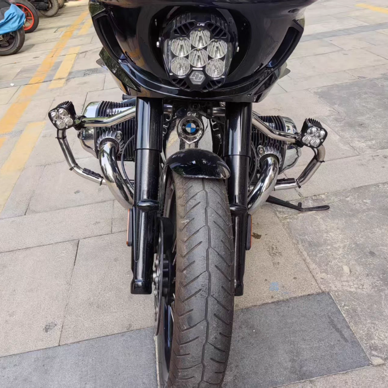 ST cleaning car for BMW R18 with support