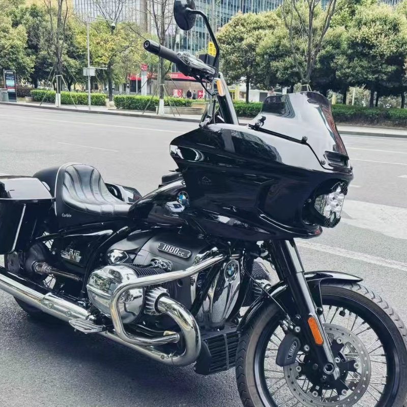 ST cleaning car for BMW R18 with support