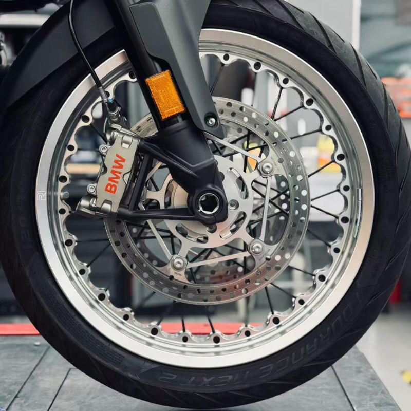 Jantes à rayons tubeless forgées - BMW R 1300 GS/GSA