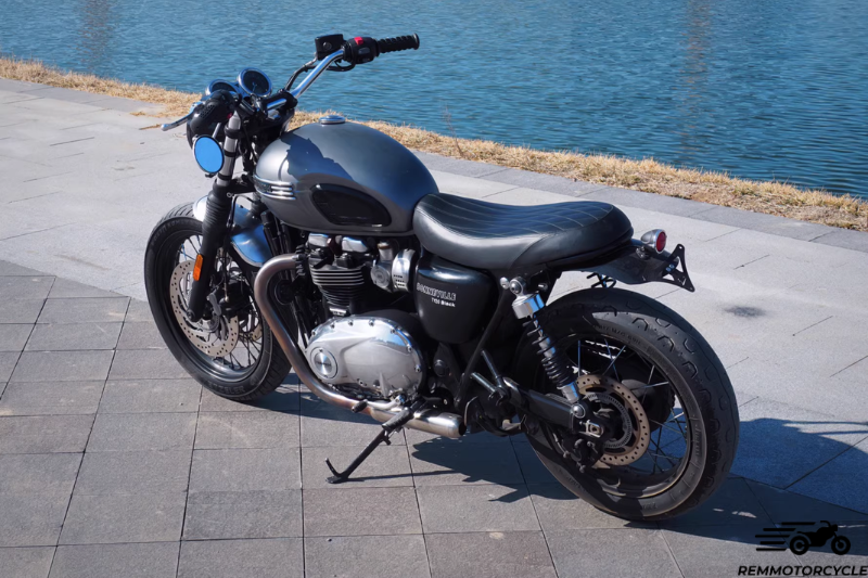 Short triumph saddle kit