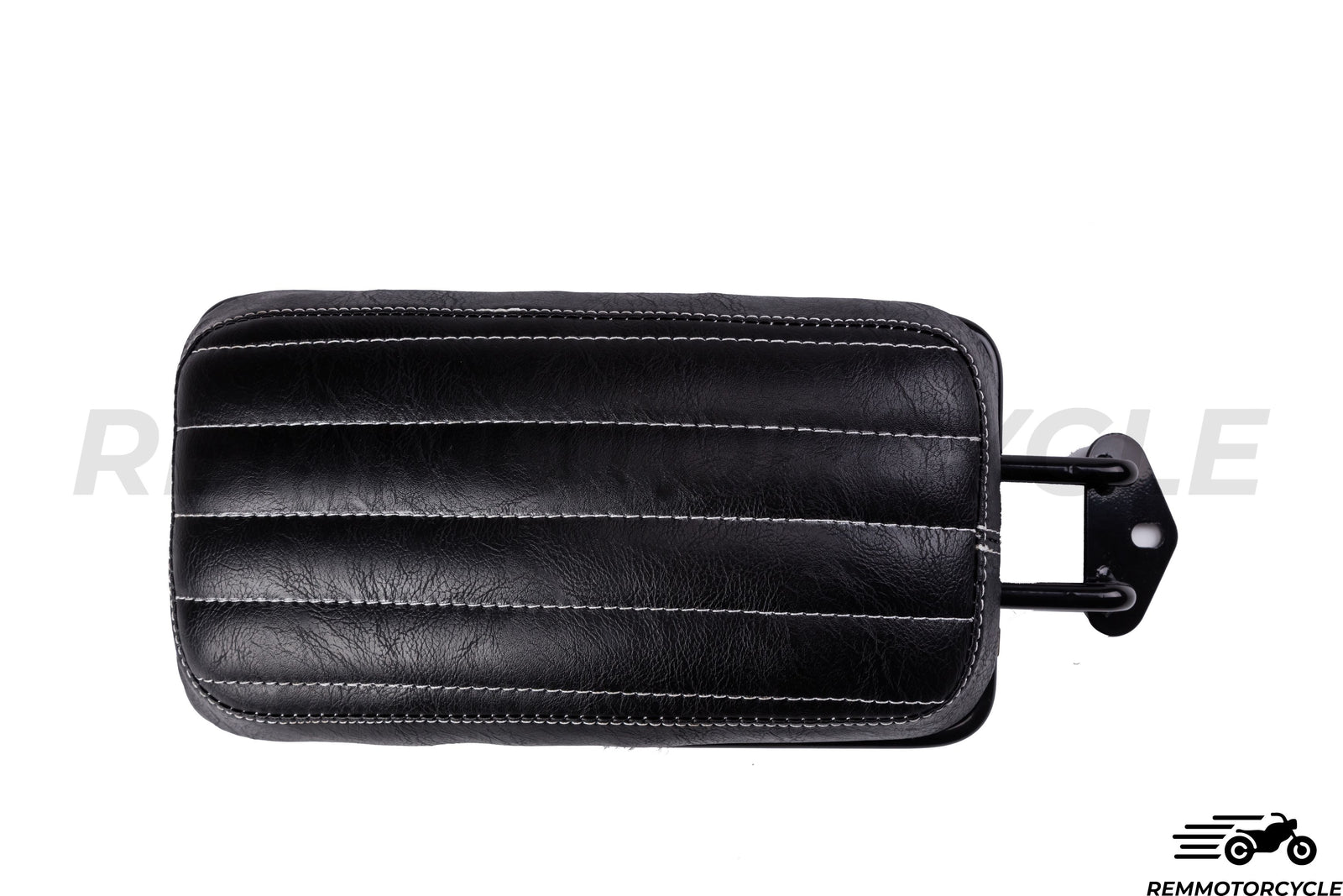 Bobber passenger saddle with support