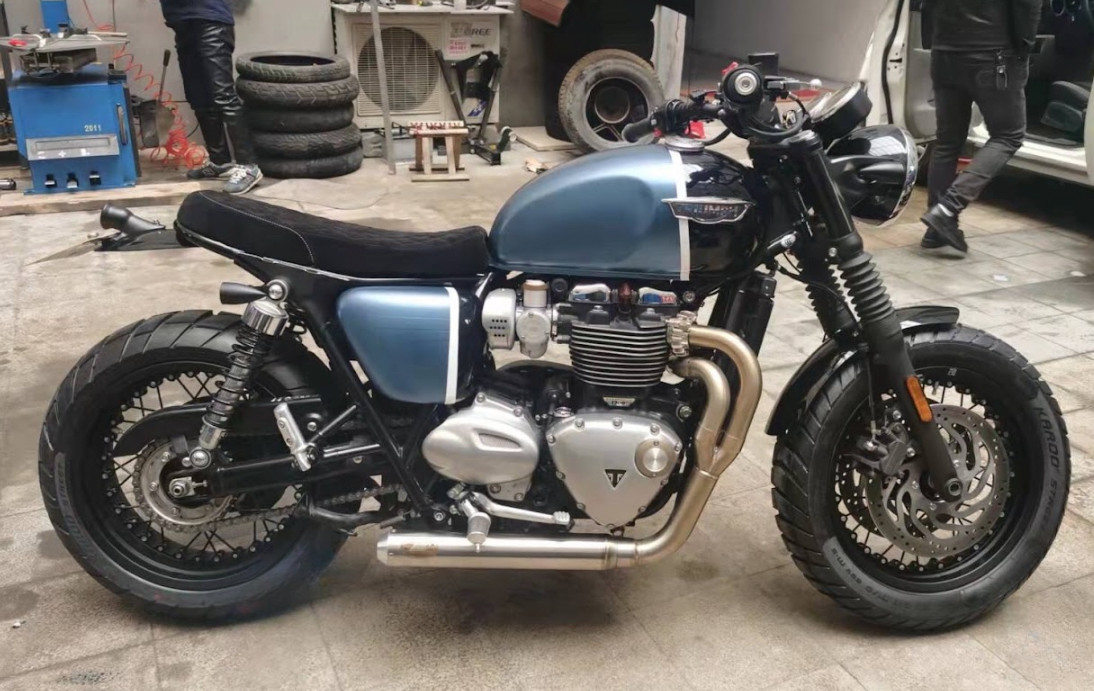600 Bandit Cafe Racer - REMMOTORCYCLE