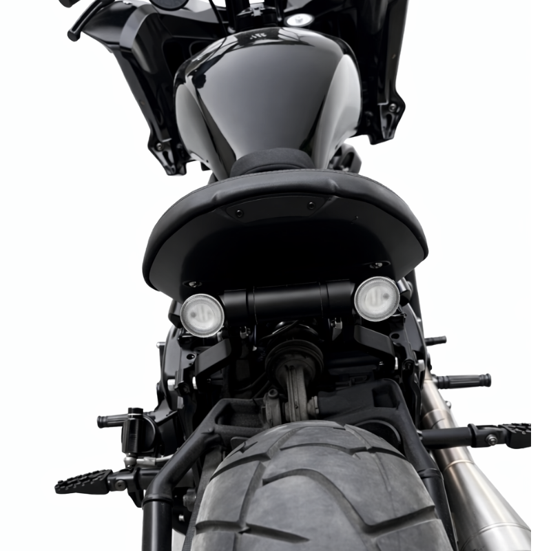 Kit Selle Solo + Selle Passager Amovible avec Feux 3-en-1 pour Harley Softail M8 2018+ Vue arrière