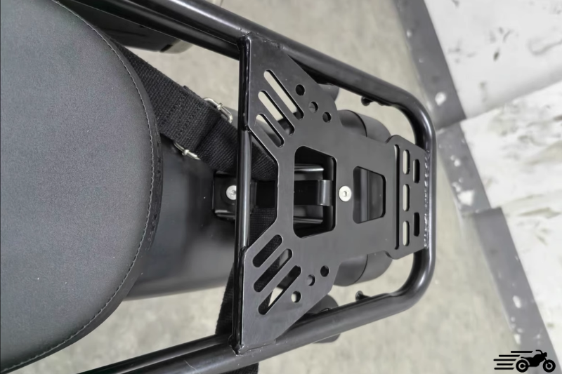 Honda SCL500 luggage rack box mount​