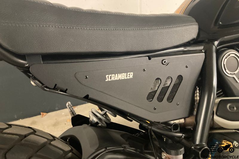 Ducati Scrambler 800 sivulevyt