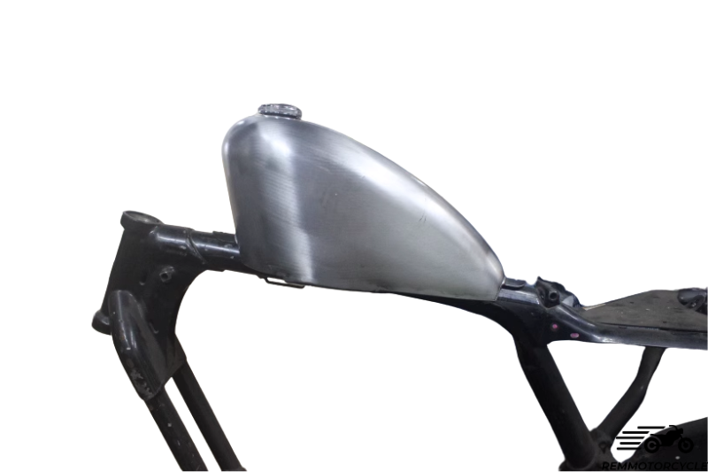 Petrol tank 9.6l raw - Chopper / Bobber style