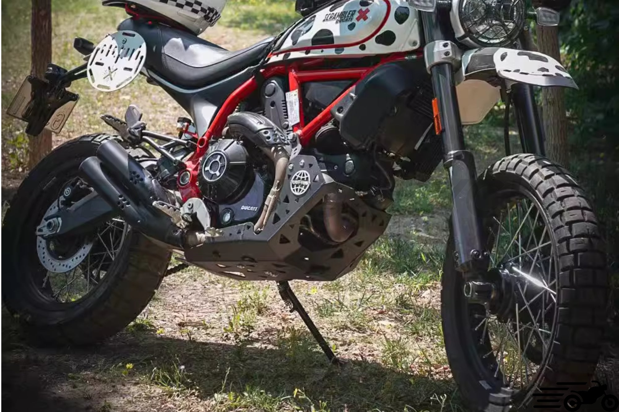 Unique parts for cafe racer scrambler bobber chopper custom