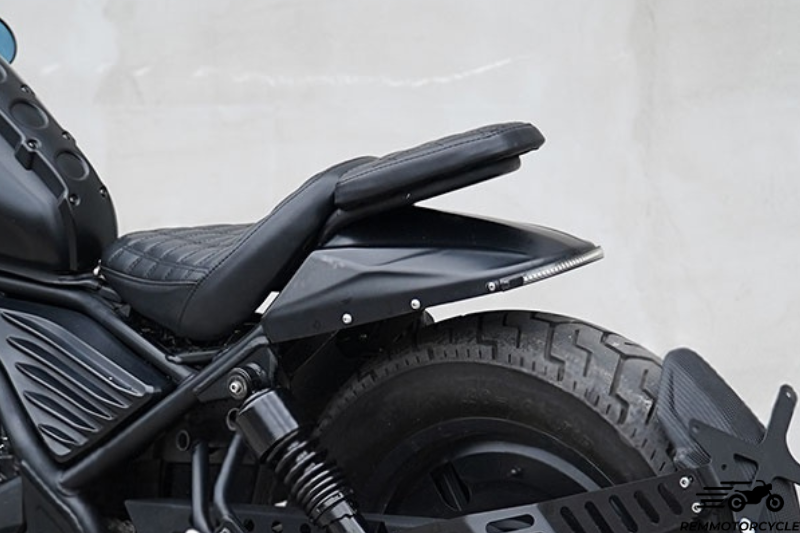 Pelana 2 dalam 1 Honda CMX 500 pemberontak