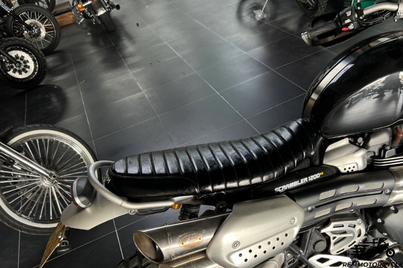 Selle abaissée Triumph Scrambler 1200 XC/XE