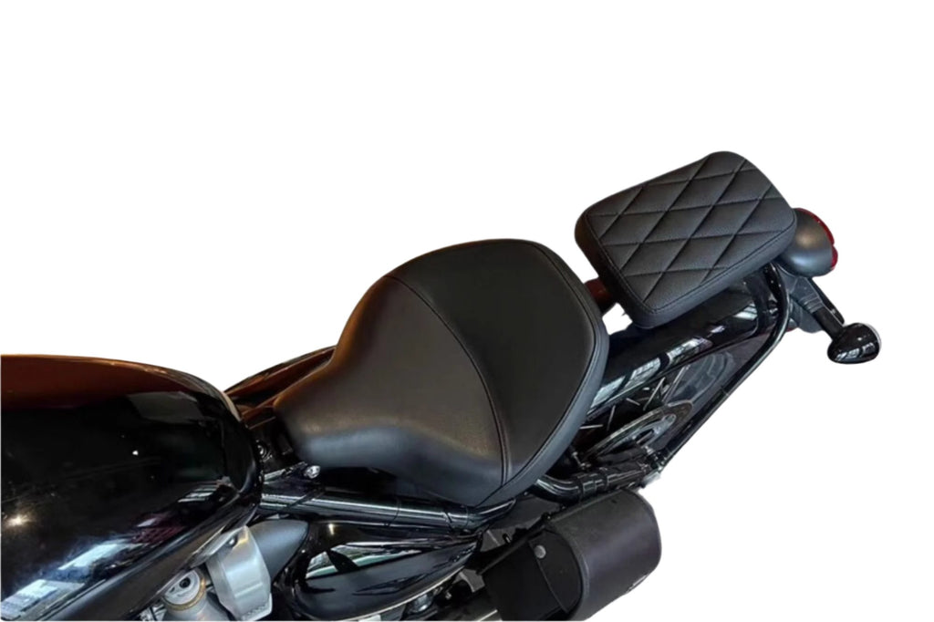 Triumph Bobber Saddle Sweety REMMOTORCYCLE - Main Image