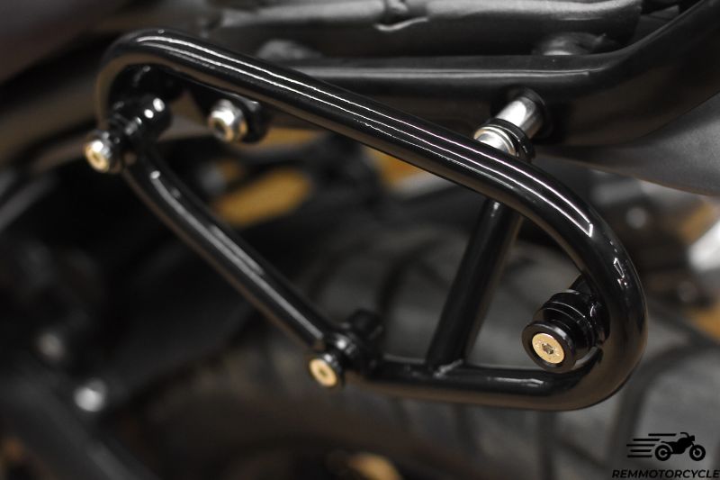 Support porte sacoche Triumph Scrambler 400X