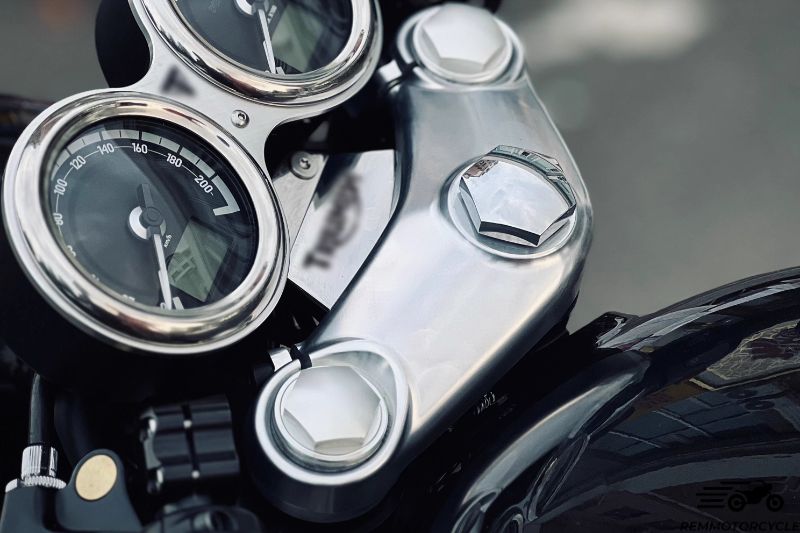 Té supérieur renforcé Triumph Bobber T100 T120