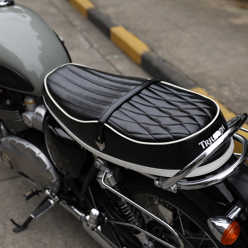 Vintage Triumph Classic saddle