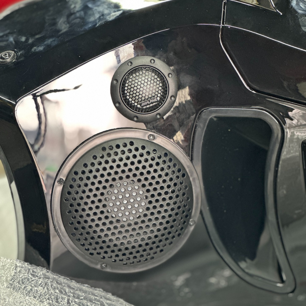 Carénage ST Club Style avec audio Harley Softail 2018+