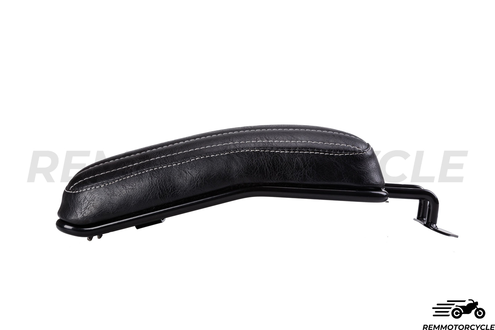 Bobber passenger saddle with support