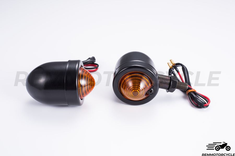 Sepasang giliran isyarat peluru logam hitam atau krom