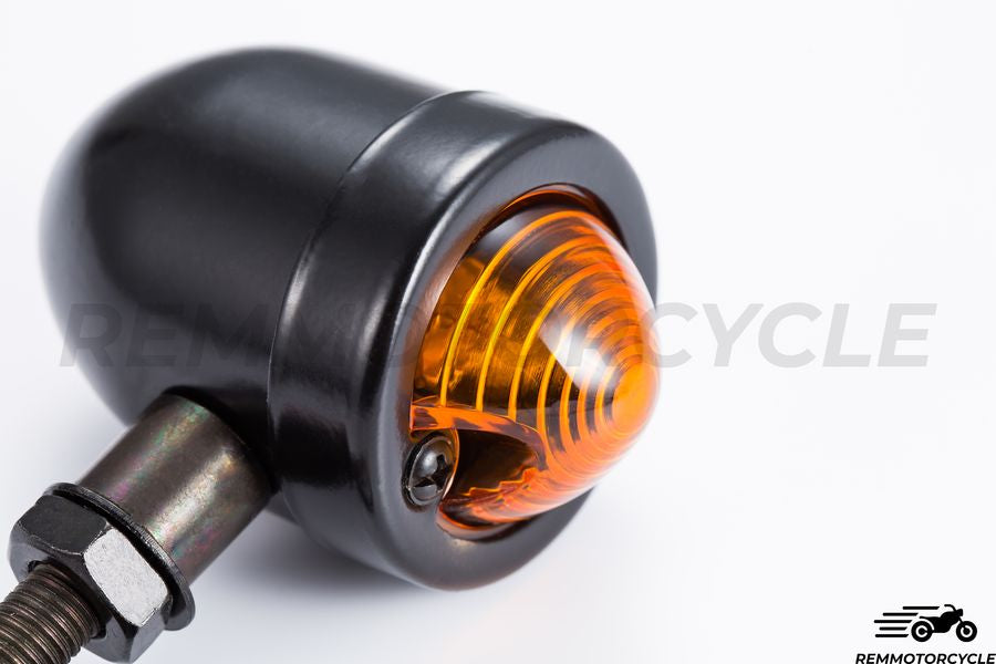 Sepasang giliran isyarat peluru logam hitam atau krom