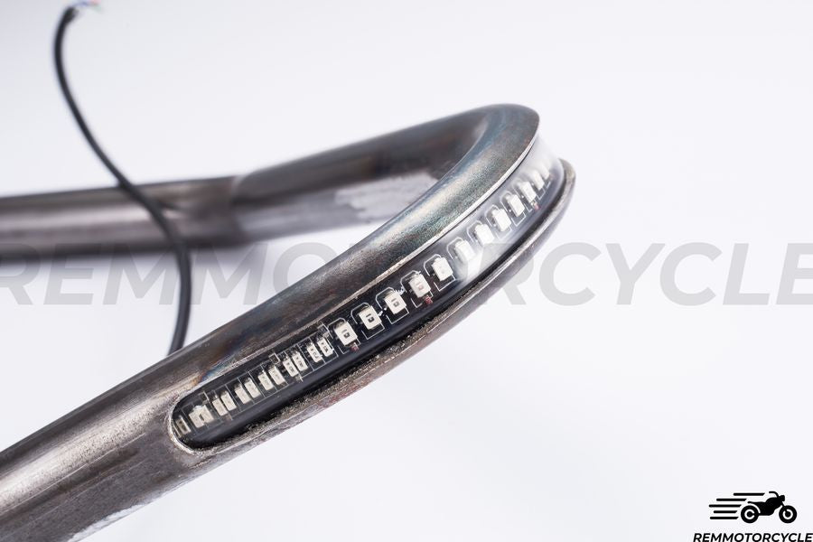 Gancu yang dibangkitkan dengan jalur LED bersepadu untuk pelana perlumbaan 2