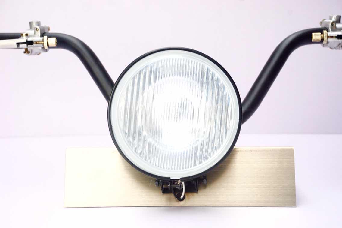 Phare Avant 14 cm plusieurs couleurs disponibles - REMMOTORCYCLE