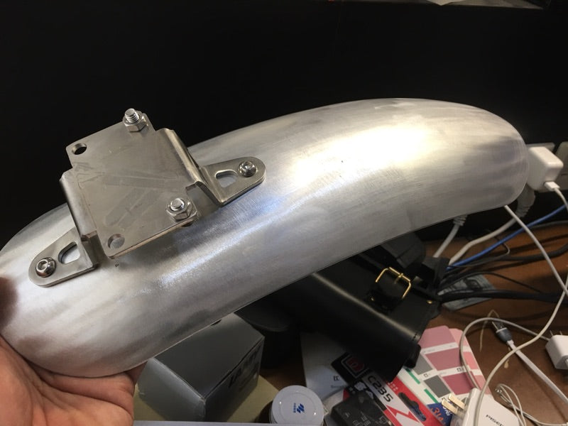 Garde-boue ARRIERE Aluminium Avec Support - REMMOTORCYCLE