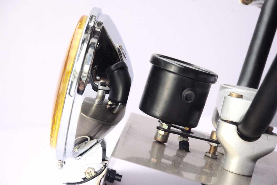 Phare Avant 14 cm plusieurs couleurs disponibles - REMMOTORCYCLE