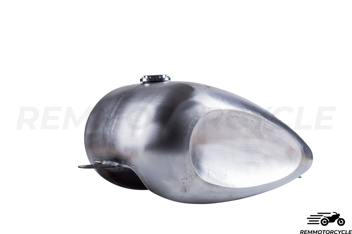 Shadow tank with marked sides