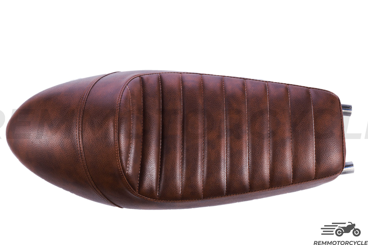 Racing 2 saddle with brown led band loop