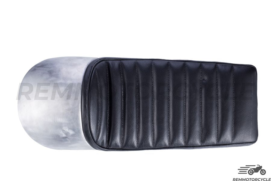 Pelana buatan aluminium