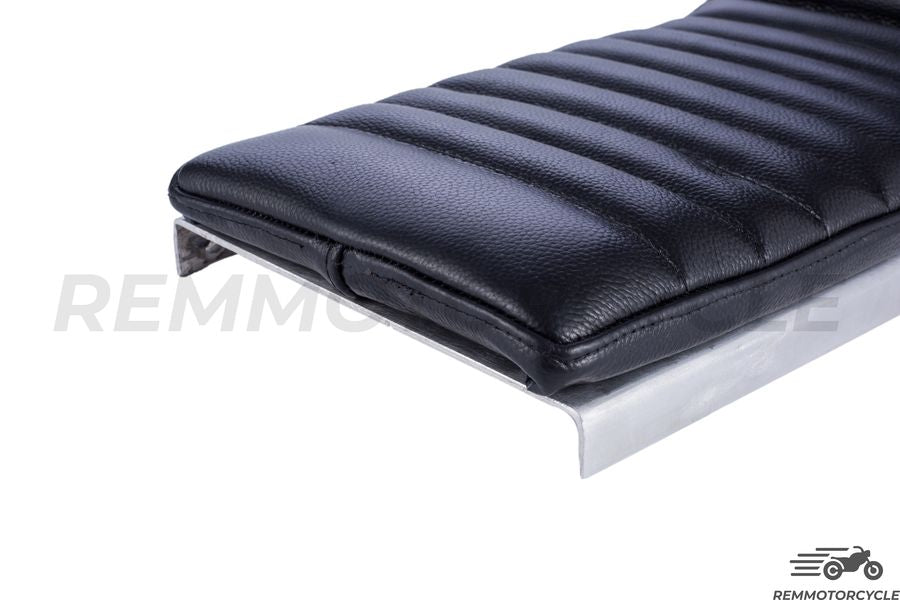 Pelana buatan aluminium