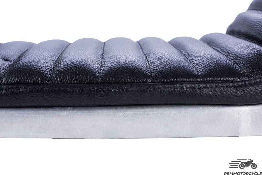 Pelana buatan aluminium